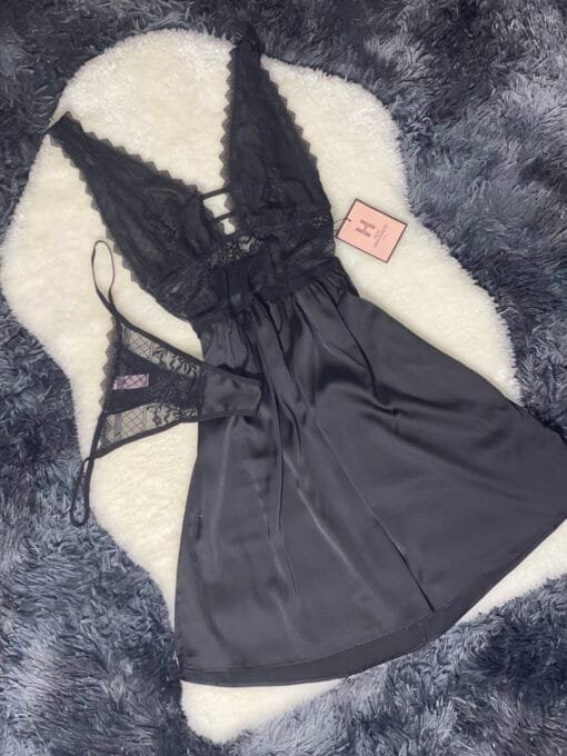 Nuisette + bas " Noir "