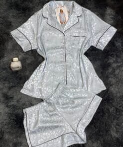 Pyjama short boutonnée " Bleu " léopard