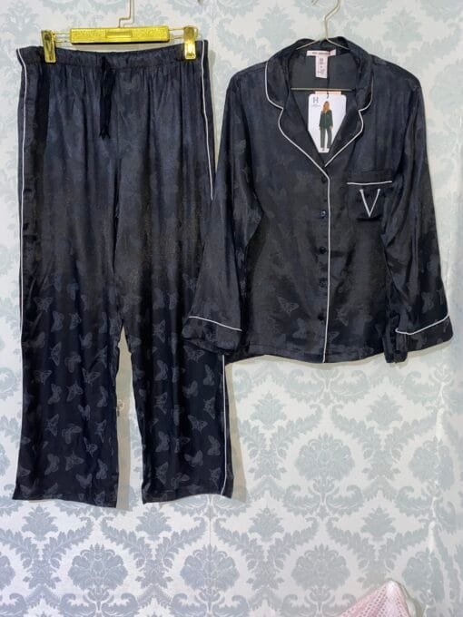 pyjama boutonnée en satin "Noir " papillon
