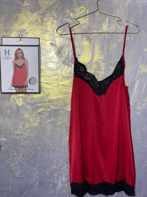 Nuisette En Satin " Rouge "