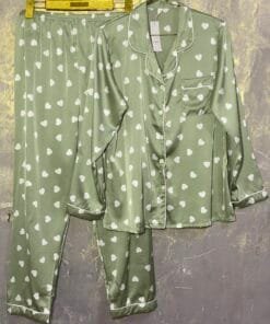 Pyjama Boutonnée En Satin " vert coeur "