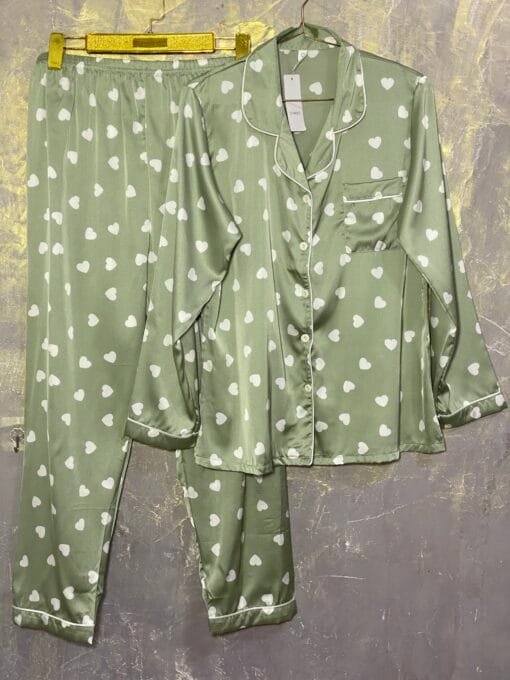Pyjama Boutonnée En Satin " vert coeur "