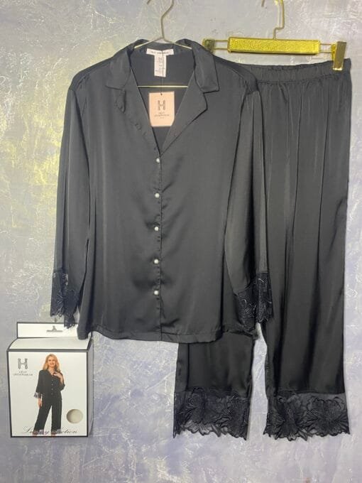Pyjama Boutonnée " Noir " En Satin