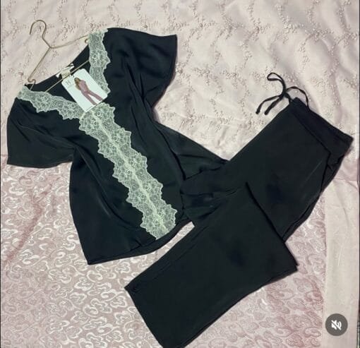 Pyjama En Satin Demi-Manche "Noir"