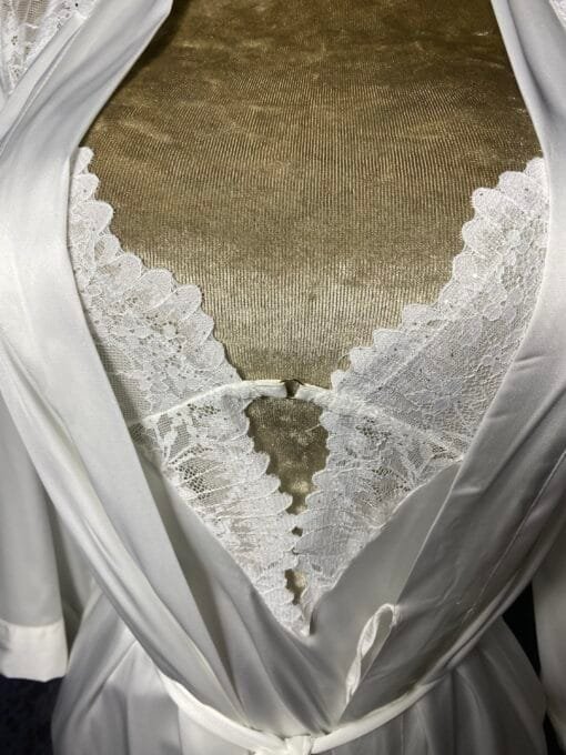 Ensemble Nuisette Peignoir " Blanc" – Image 3