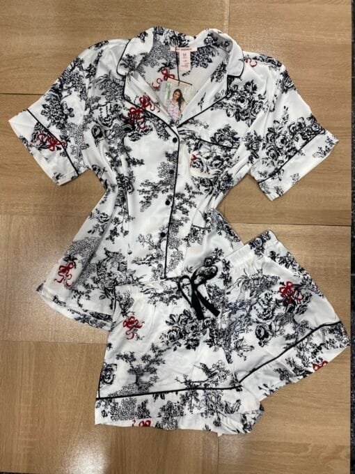 Pyjama Short " à fleurs "Boutonnée