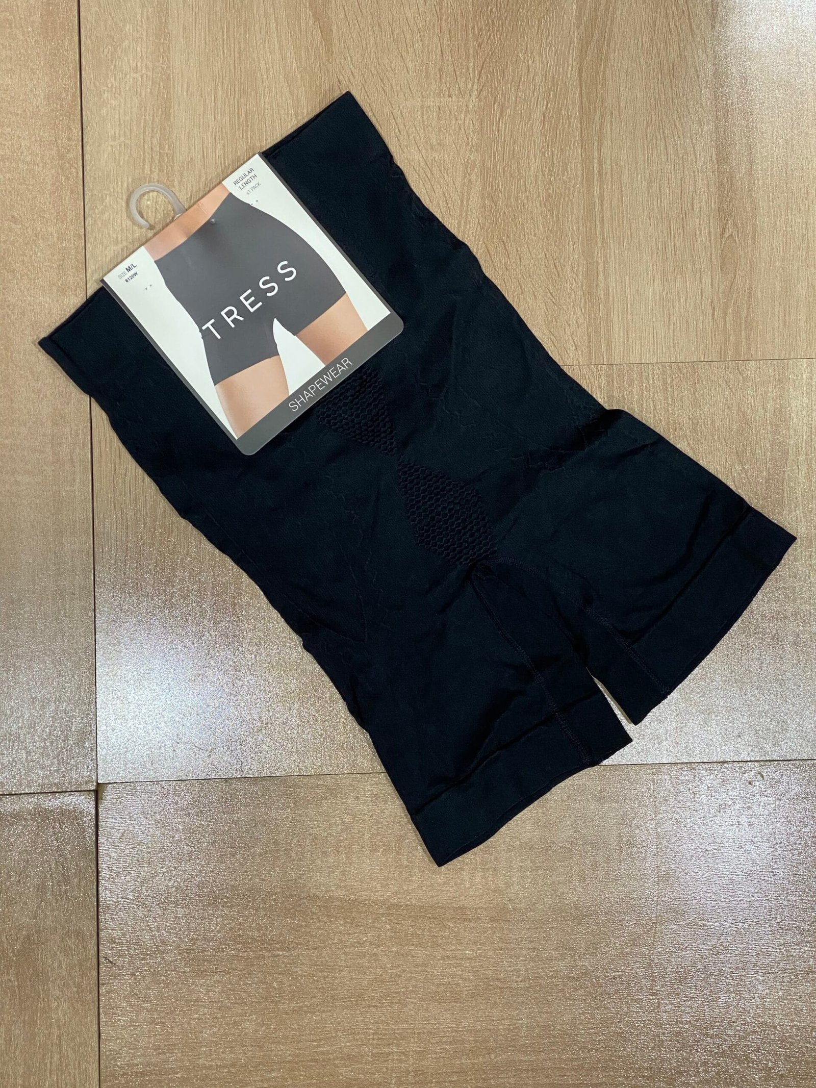 Gaine-short ' Noir ' Tress