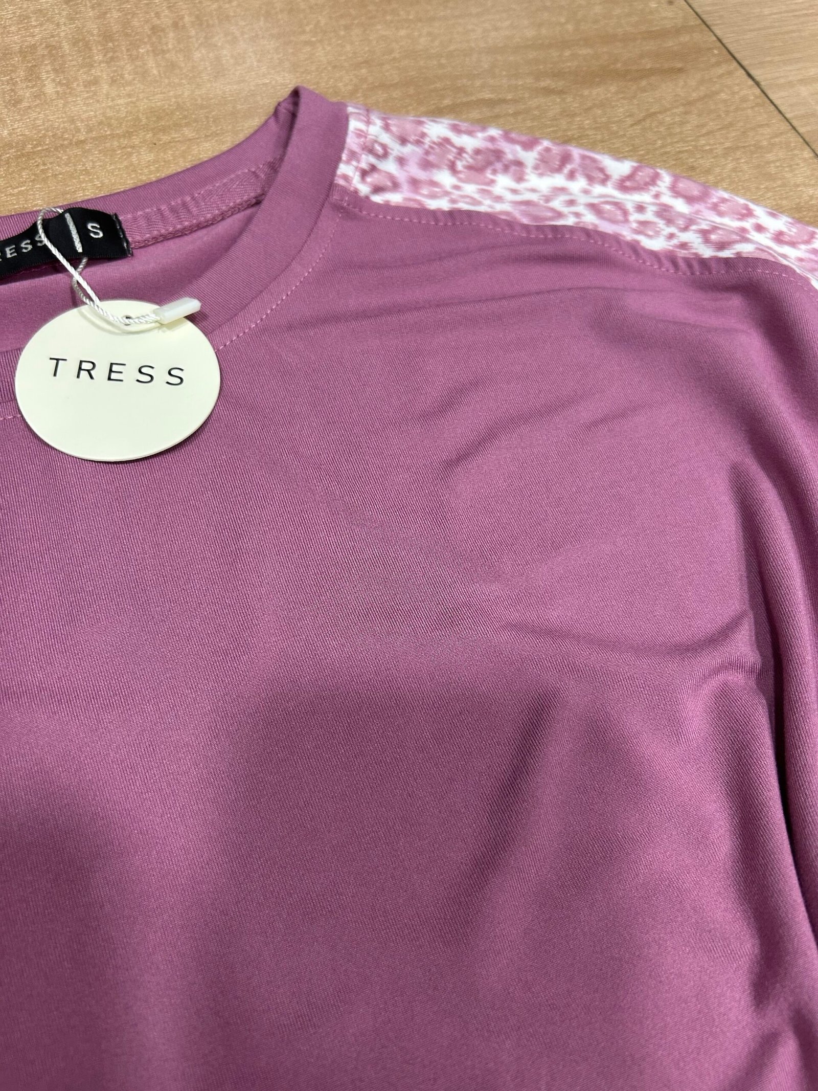 Pyjama Manche Longue ' Mauve ' détail léopard – Image 2