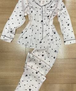 Pyjama Boutonnée ' Rose motif ' en satin