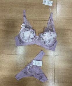 Ensemble Soutien - String " Mauve " détails en dentelle