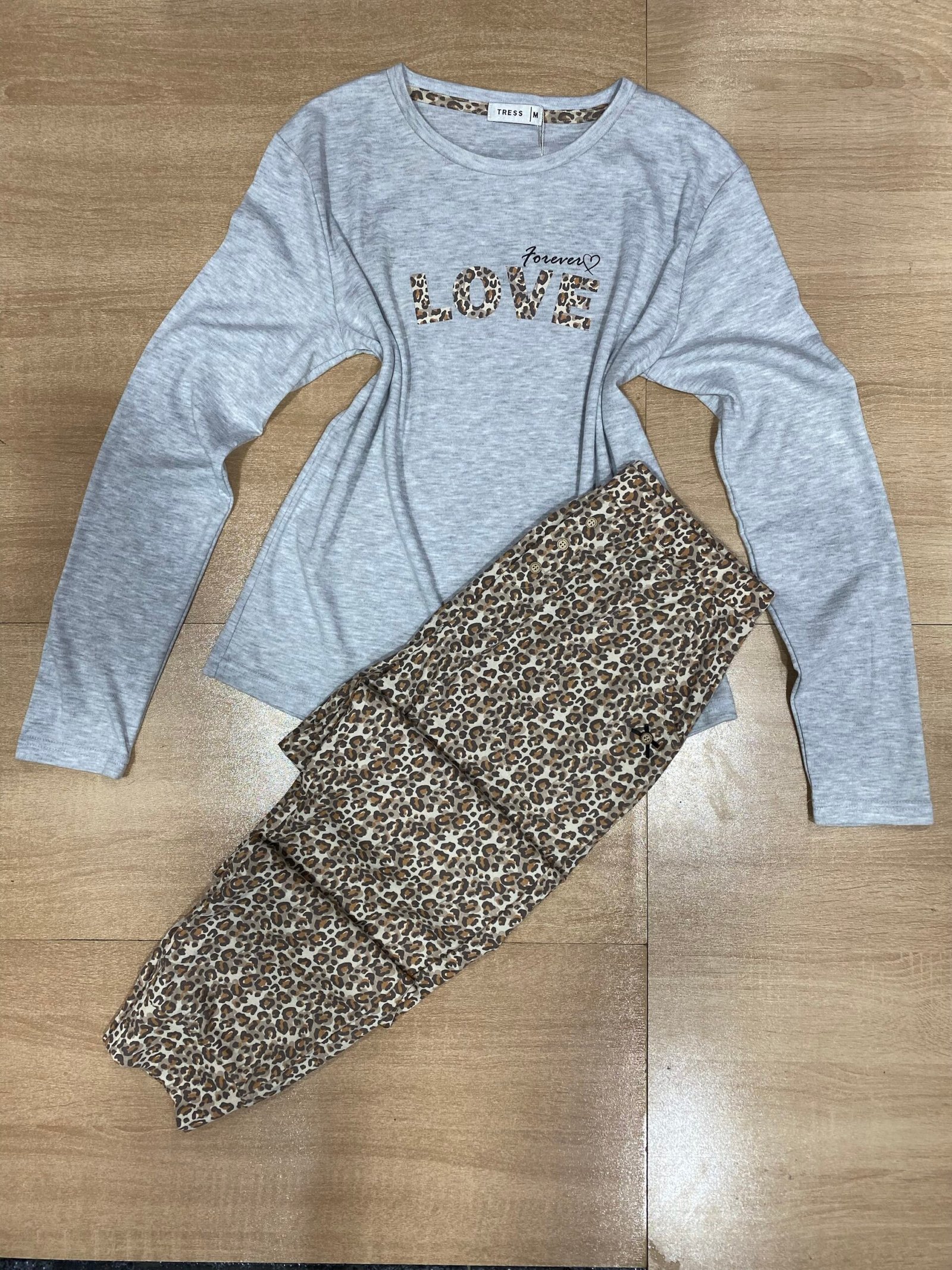 Pyjama manche longue ‘ Gris ‘ léopard