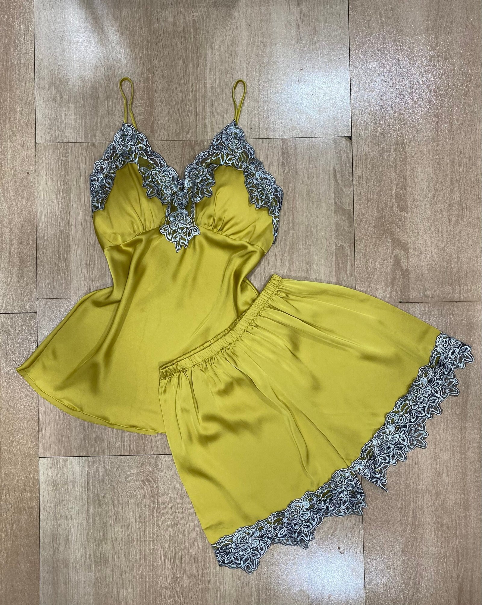 Bustier Short En Satin ' Moutard '