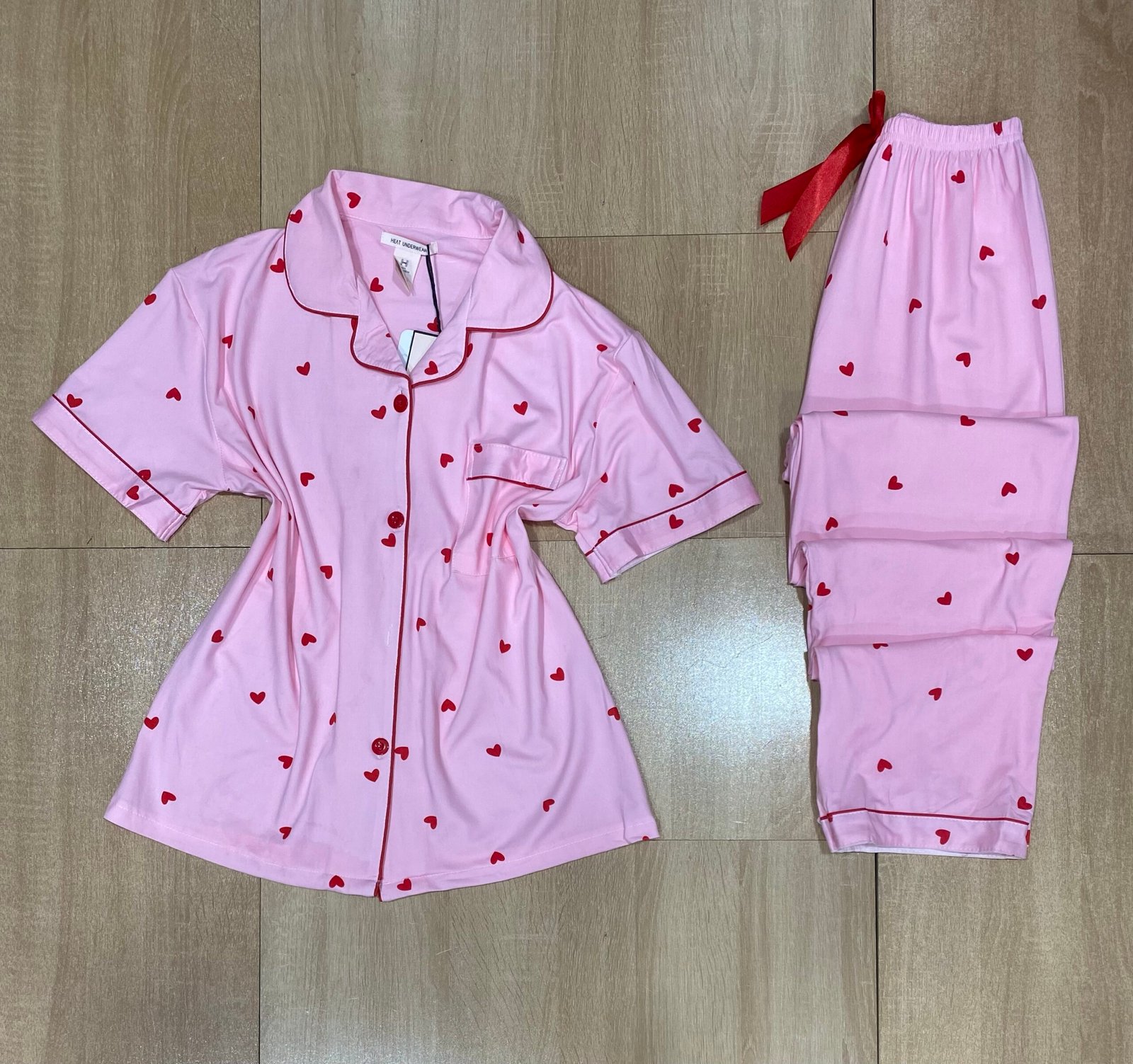 Pyjama Boutonnée 'Rose cœur rouge ' Demi-manche
