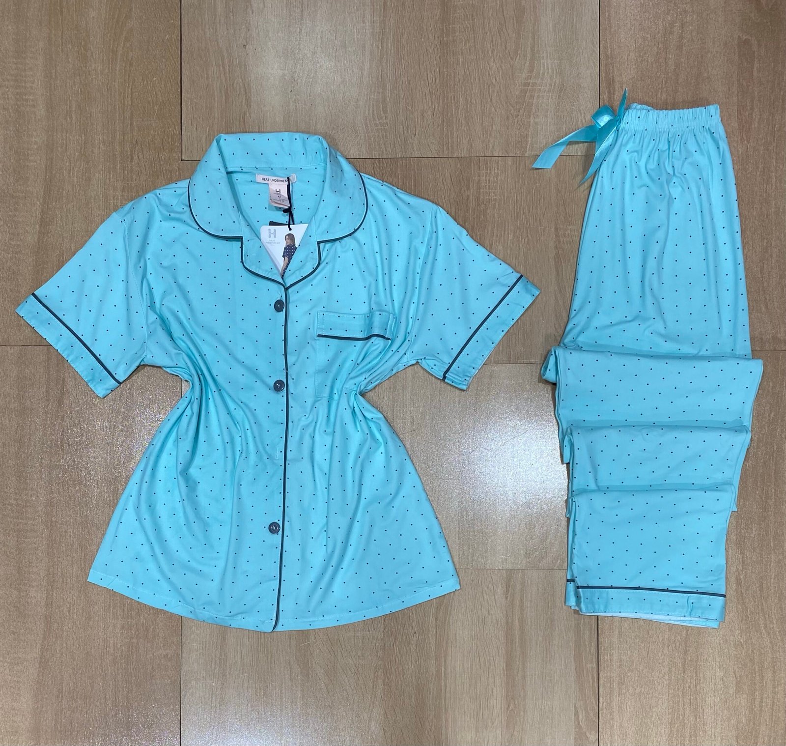 Pyjama Boutonnée ' Vert d'eau petit point ' Demi-manche