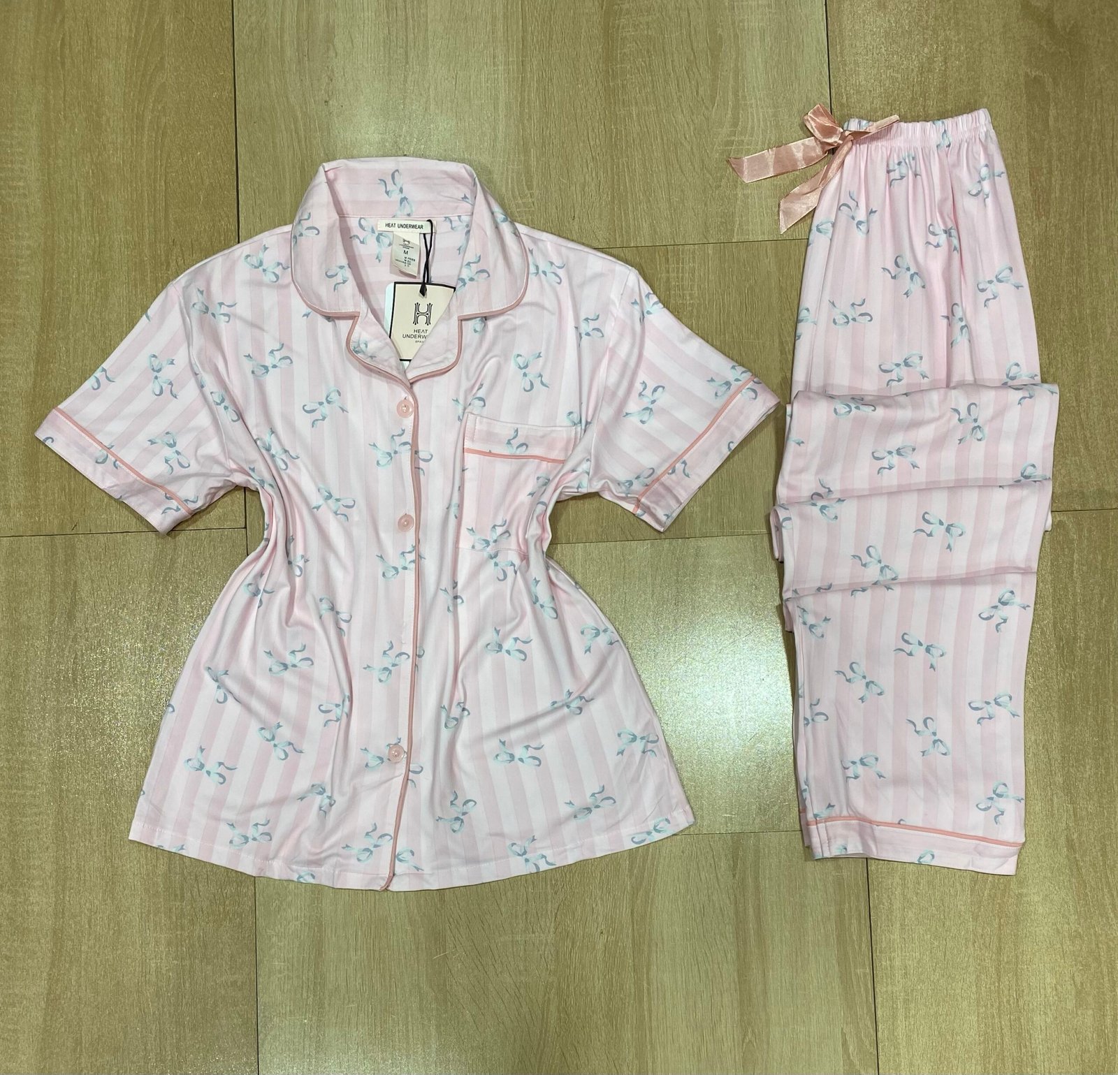 Pyjama Boutonnée ' Rose clair Noeud ' Demi-manche