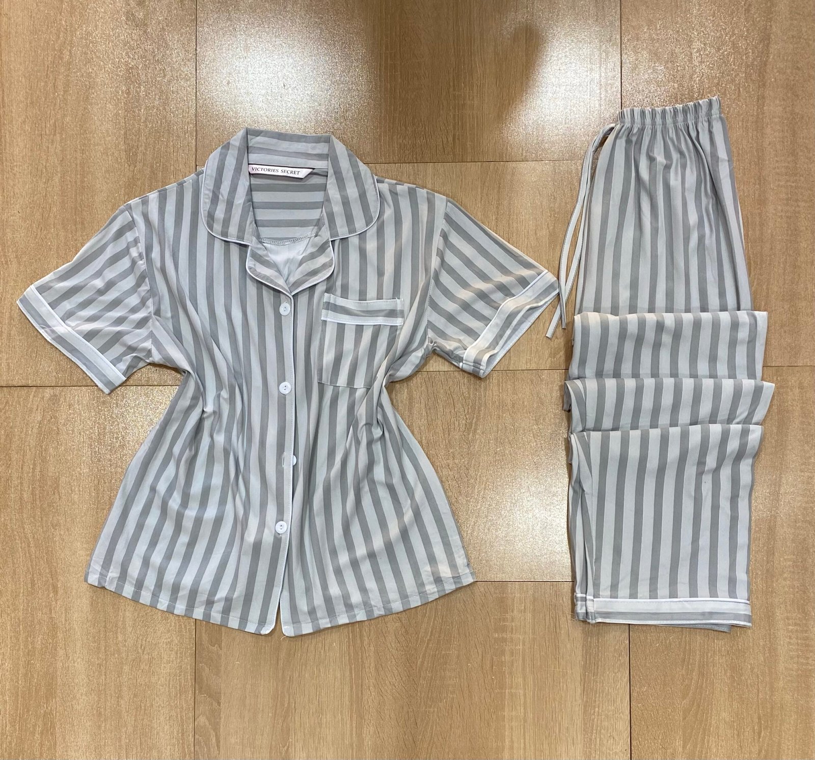 Pyjama Demi manche ' Gris a rayure Victories '