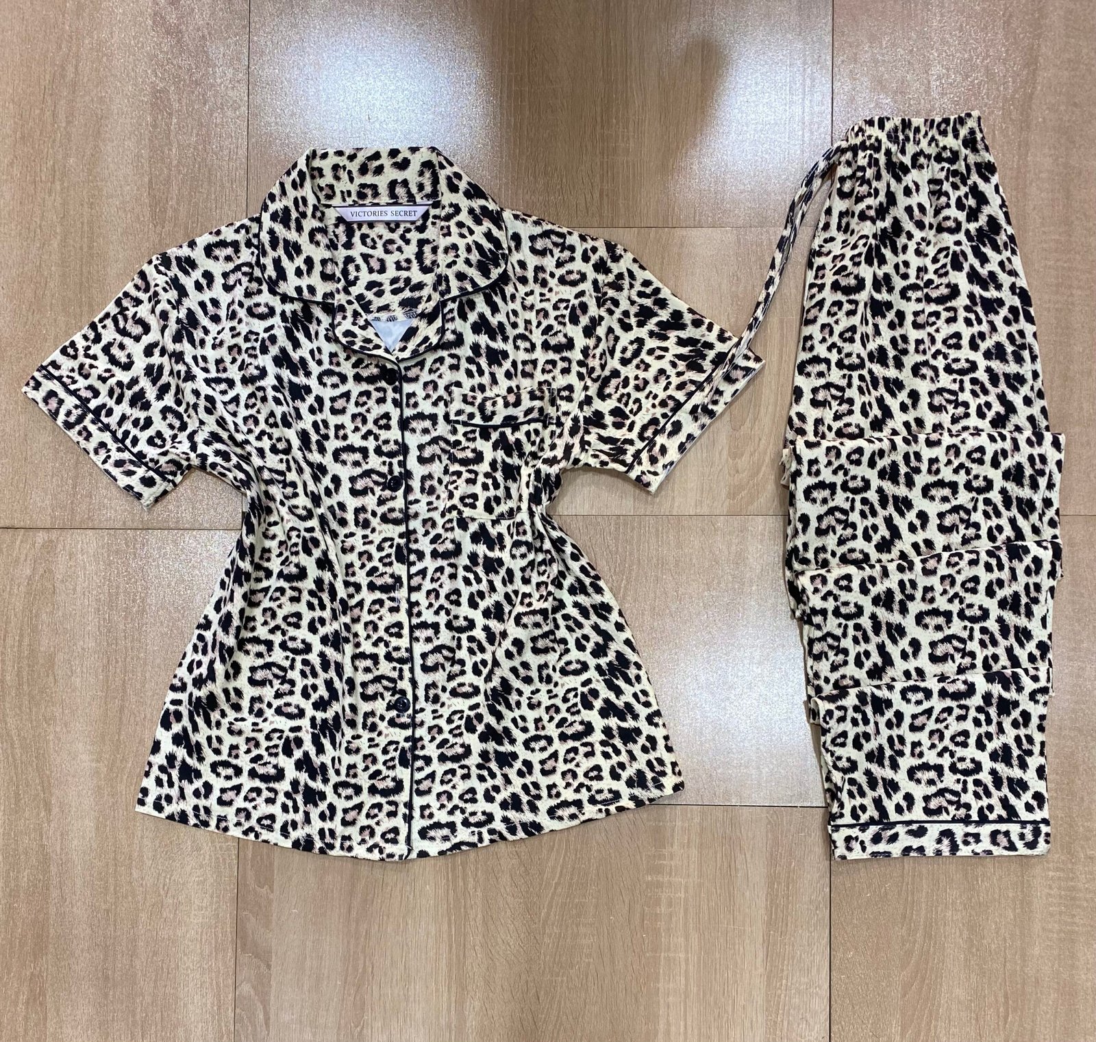 Pyjama Demi manche ' Léopard Victories '