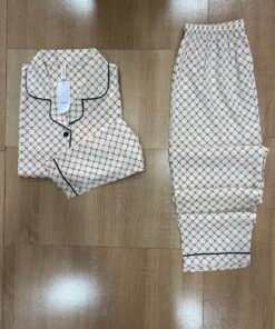 Pyjama Boutonnée ' Beige ' manche longue