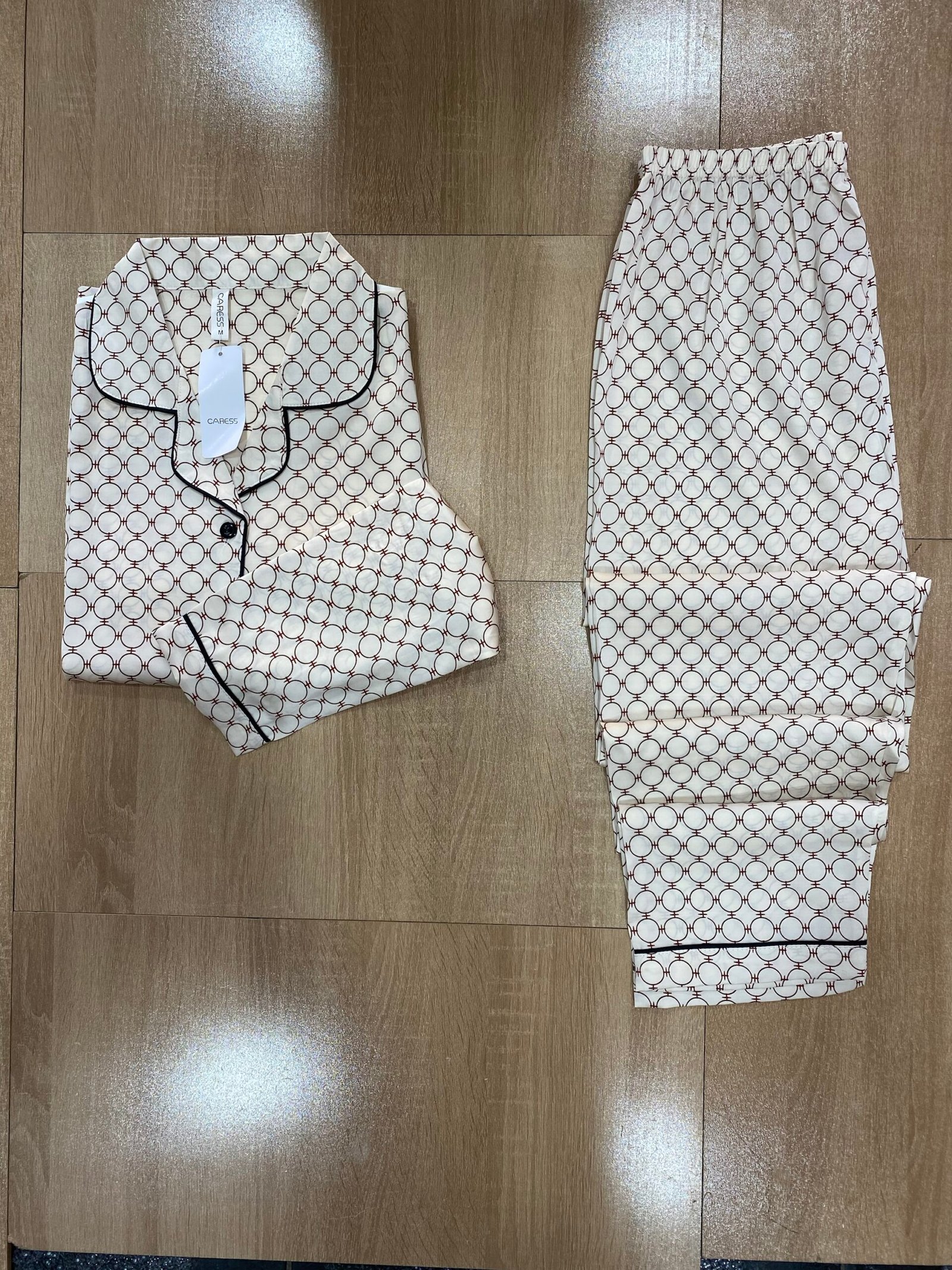 Pyjama Boutonnée ' Beige ' manche longue