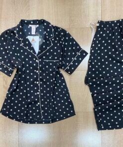 Pyjama Boutonnée ' Noir a point  ' demi manche