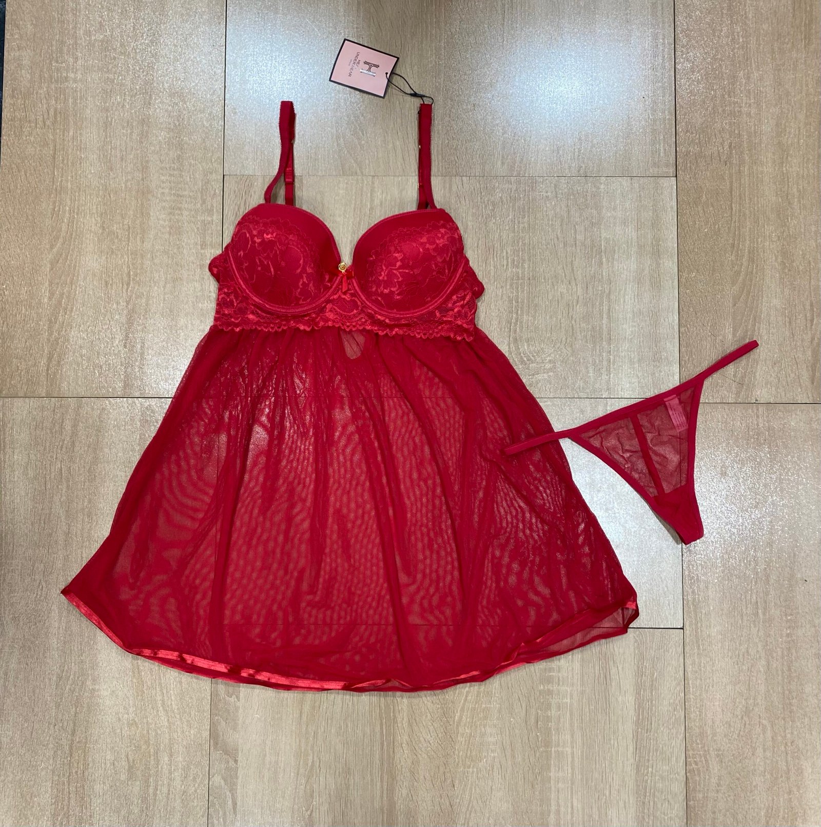 Nuisette + Bas H ' Rouge '