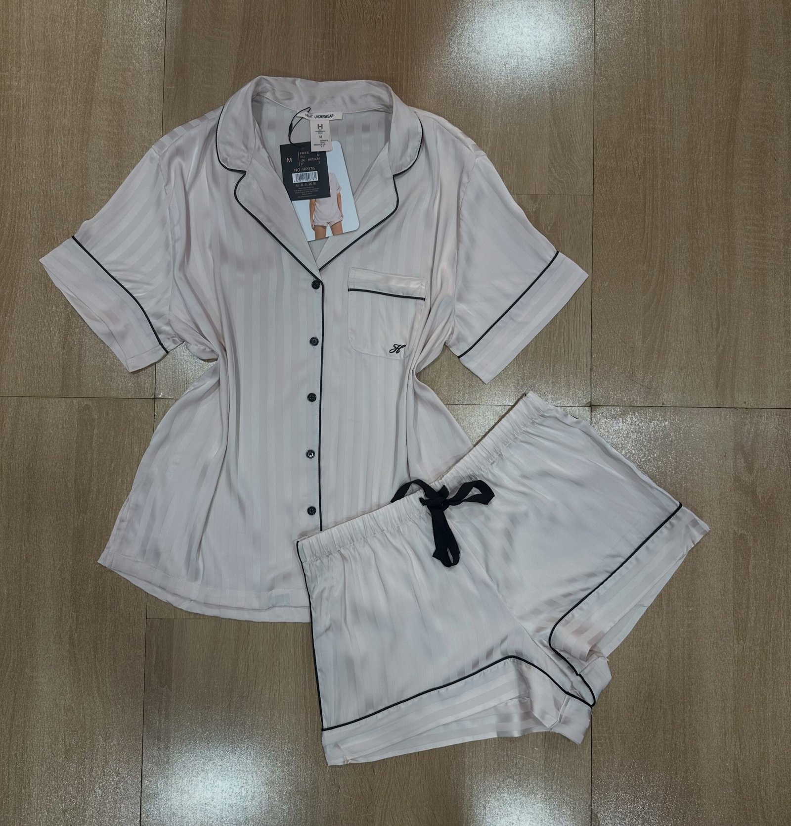 Pyjama Short Boutonnée ' Rose ' En Satin