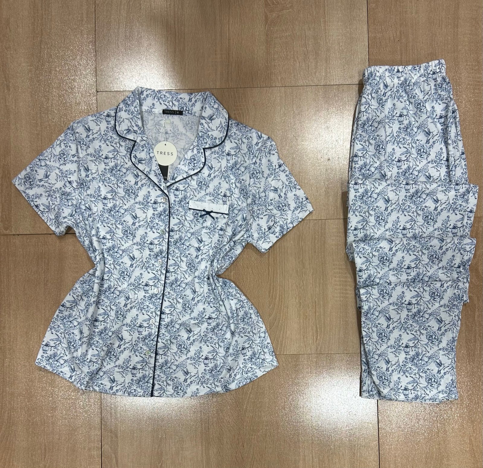 Pyjama Boutonnée ' Bleu a fleurs ' En Cotton