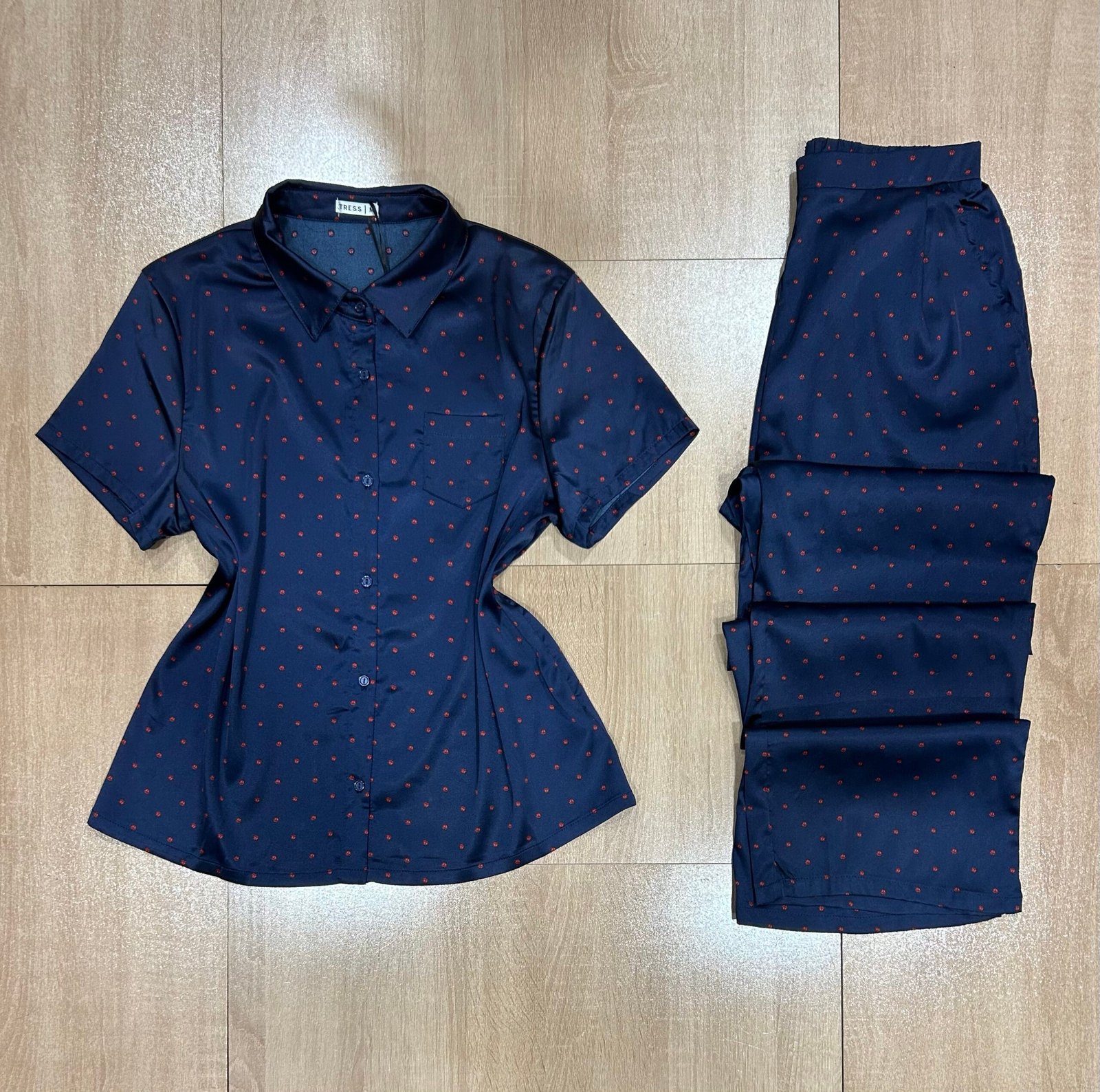 Pyjama Boutonnée ' Bleu coccinelle ' En Satin