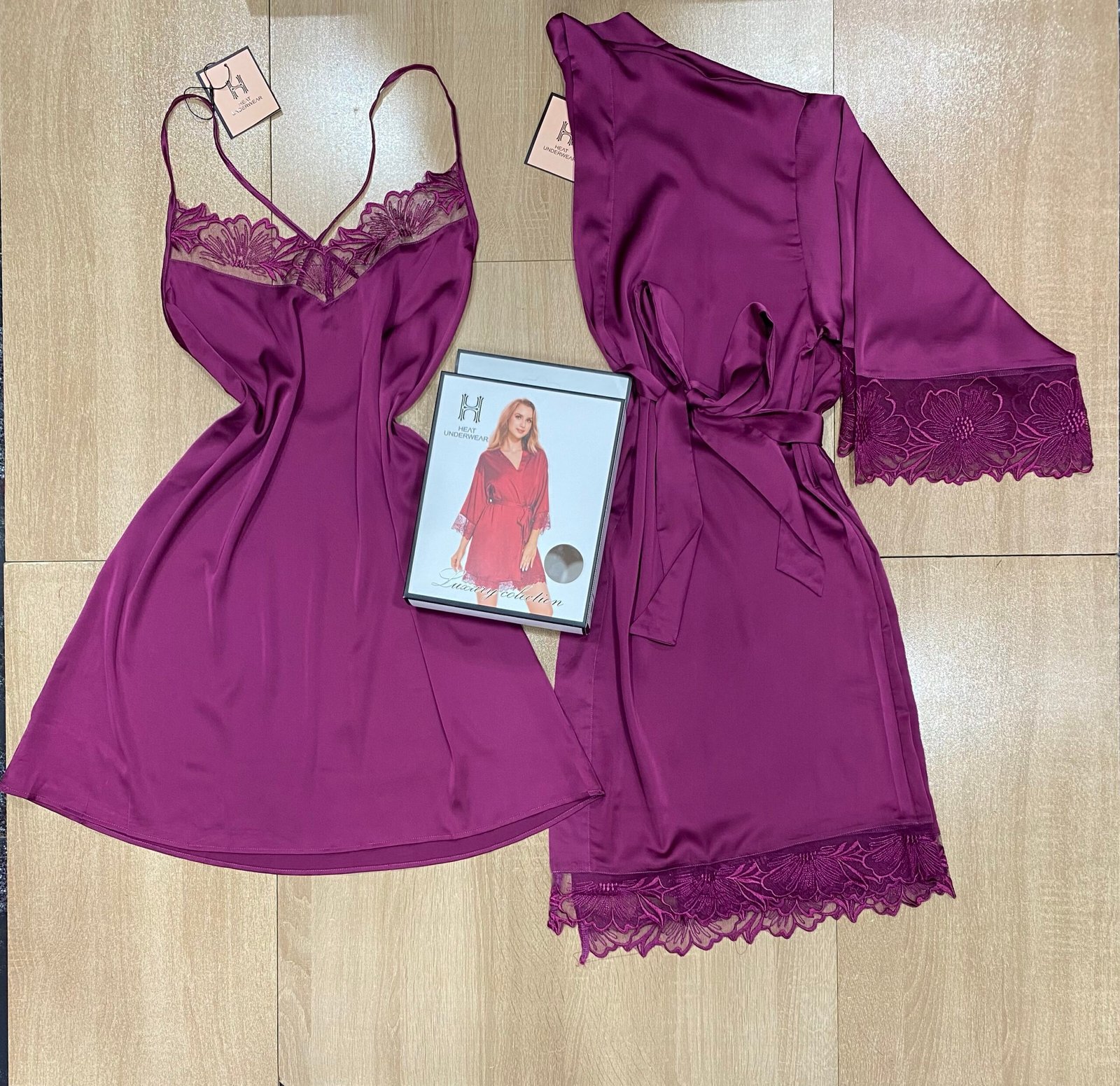 Nuisette Peignoir En satin ‘ Aubergine ‘