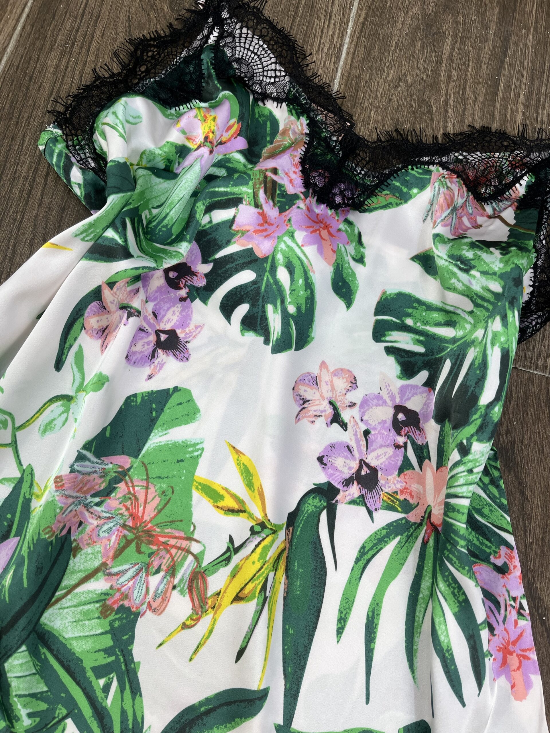 Short Bustier " Vert " En Satin – Image 3