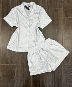Pyjama Short Boutonnée " Blanc Nœud " En Satin