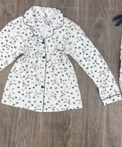 Pyjama Boutonnée " Blanc Fleurs " manche longue