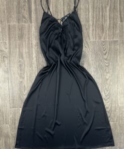 Nuisette Longue En Satin ‘ Noir ‘
