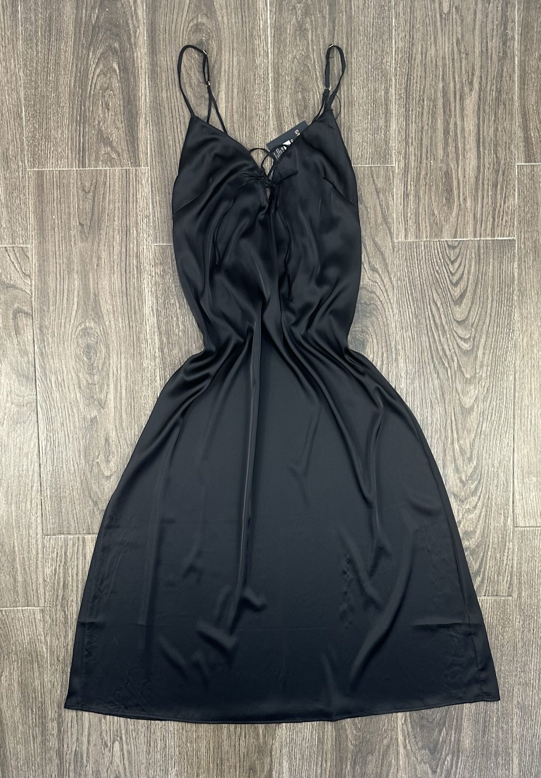 Nuisette Longue En Satin ‘ Noir ‘