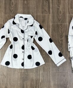 Pyjama Boutonnée ‘ Blanc ‘ En satin manche longue