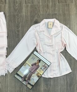 Pyjama Boutonnée " Rose Clair " En Satin manche longue