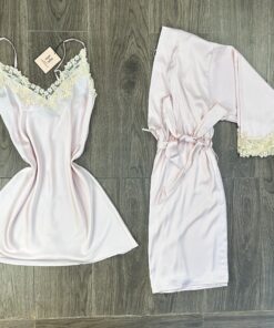 Ensemble nuisette peignoir ‘ Rose ‘